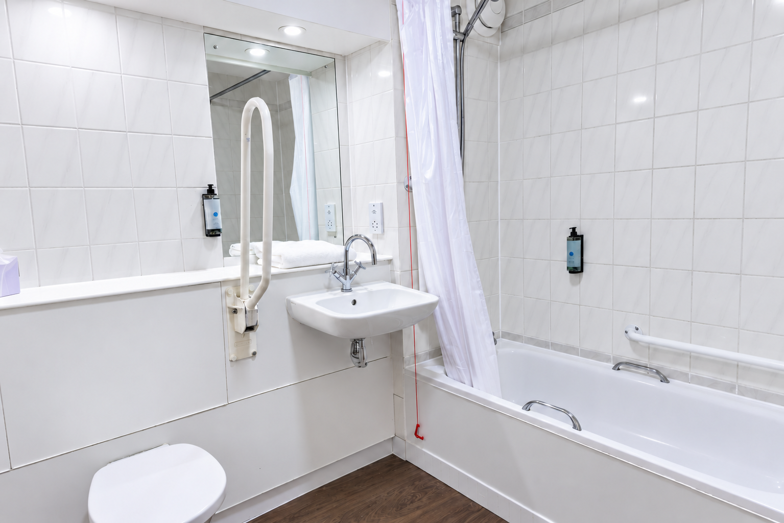 Accessible Room at Casa Mere Hotel — photo 3 of 3